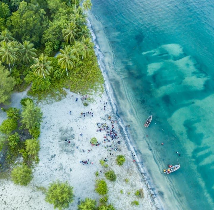 Discover the Freedom of our Pacific Standard and Pacific Package Accounts